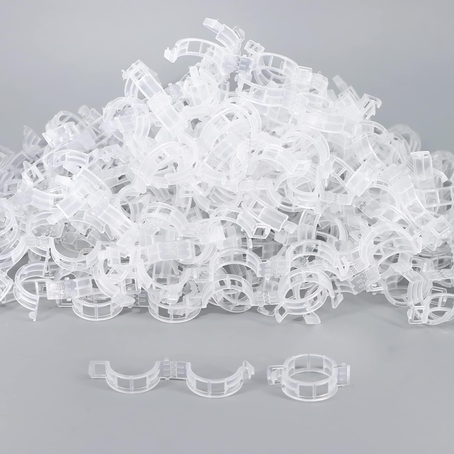 100 piece set of gardening clips for tomatoes, cucumbers, and grapevines